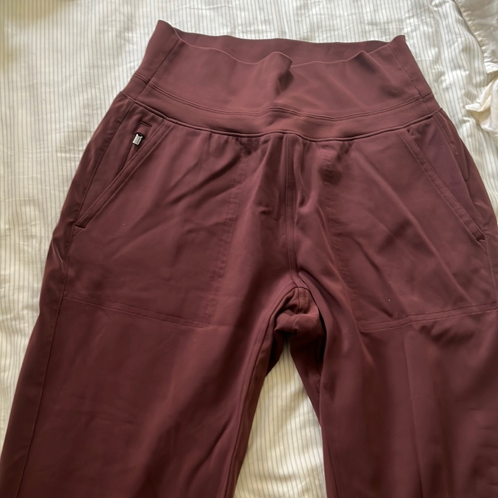 Athleta Venice Jogger with velvet side
